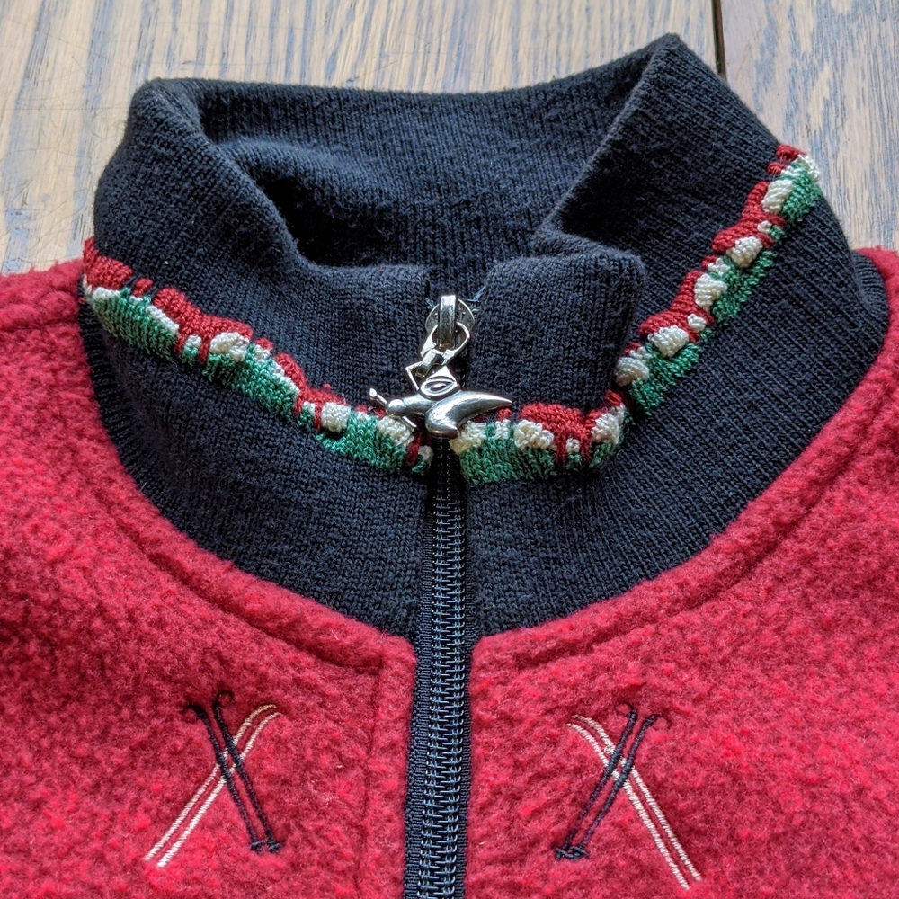 Retro Embroidered Fleece zip up  Ski Cabin Apres, boot vintage poles details